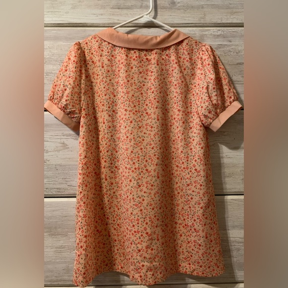 Forever 21 Boutique Blouse w Flowers - Picture 3 of 3